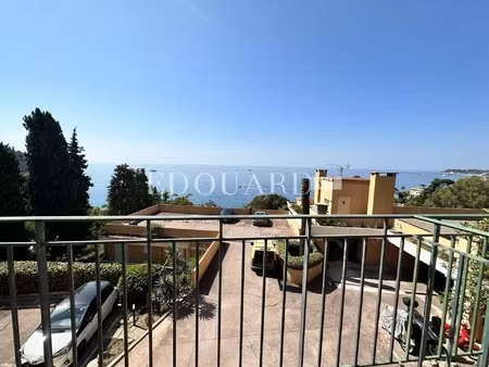 en exclusivité appartement triplex avec deux balcons  belle vue mer panoramique et spacieu