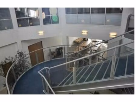 location bureau elancourt 2 492 m²