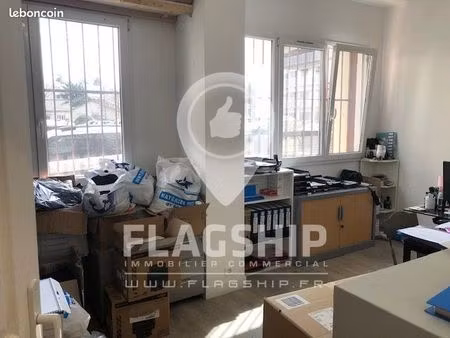 boutique 145 m² cachan