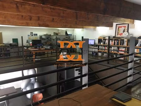 location commerce 181 m² à frontignan (34110)