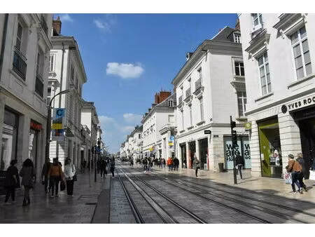 location commerce 530 m² à tours (37000)