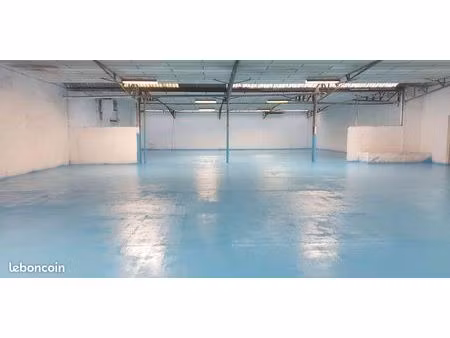 830 m² à 2 670 m²  entrepôt à vendre ou à louer (5 mois de loyer gratuits) - box de selfst