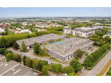 location local industriel 238 m² à lognes (77185)