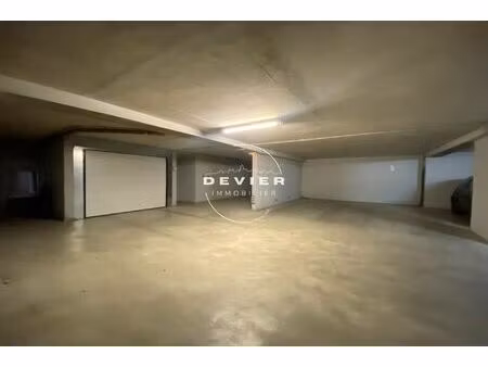 location garage à montpellier (34000)