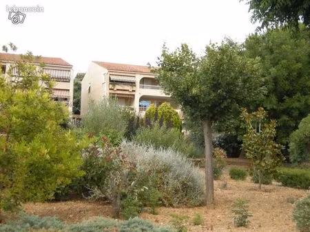 garage à louer six fours les plages (les lônes)