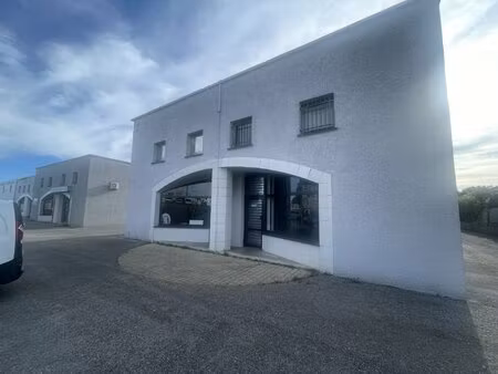 local a louer en rocade