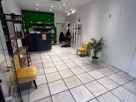 location locaux professionnels 1 pièce 32.27 m² à chaumont (52000)  730 €