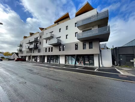 local commercial neuf 230m²