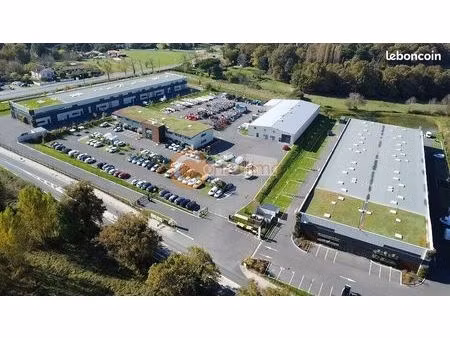 local d'activité 367 m²