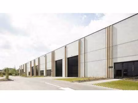 local pme de 297m² à vendre/à louer à terbiest  saint-tron