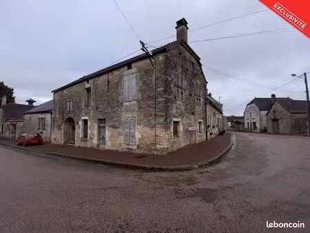 maison 1 pièce 111 m²