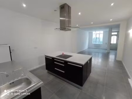 vente maison 10 pièces 127 m² avesnes-sur-helpe (59440)