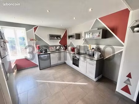 maison 5 pièces 131 m²