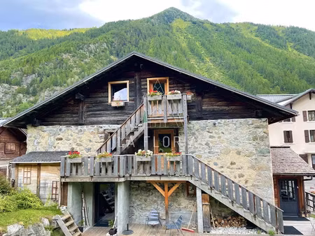vente chalet 10 pièces 380 m² à vallorcine (74660)  1 370 000 €