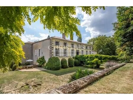 prestigieux château de 1130 m2 en vente - parthenay  france