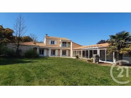 maison à vendre - 6 pièces - 208 59 m2 - chateauneuf - 85 - pays-de-loire