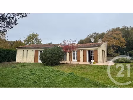 vente maison 4 pièces 114.8 m² à fontcouverte (17100)  249 000 €