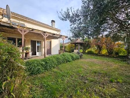 vente maison 4 pièces 125 m² montlieu-la-garde (17210)