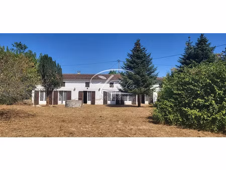 vente maison 6 pièces 205 m² à saint-trojan (33710)  211 000 €