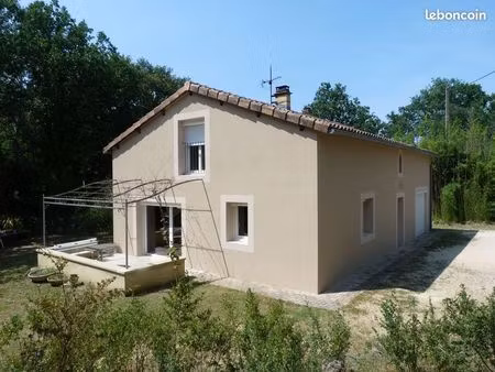 villa 5 pièces 140m²
