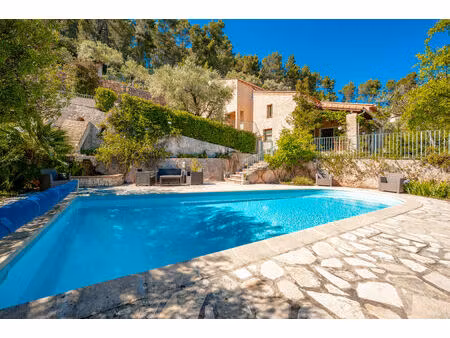 vente maison 7 pièces 185m2 solliès-pont 83210 - 615000 € - surface privée