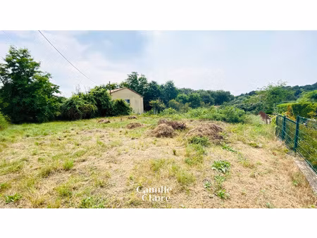 vente terrain constructible proche village au calme