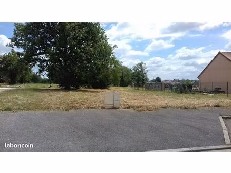 terrains à bâtir de 735 à 975 m²