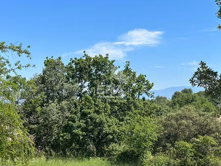 a vendre venasque terrain viabilisé de 391 m² sur les hauteurs et proche du village