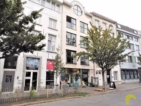 commercieel gelijkvloers op een centrale toplocatie in antwe