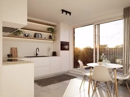 gelijkvloers 2-slpk app met tuin te koop in centrum van bissegem