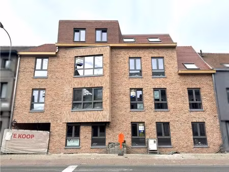 nieuw 2-slpk penthouse te koop in centrum van bissegem