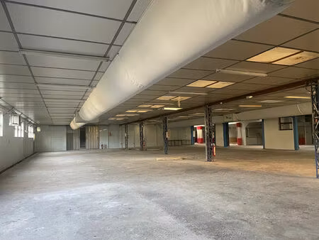 location entrepôt / local industriel  1200.00m²  villefranche