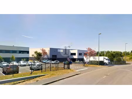 locaux d'activités neufs à saisir sur emplacement stratégique