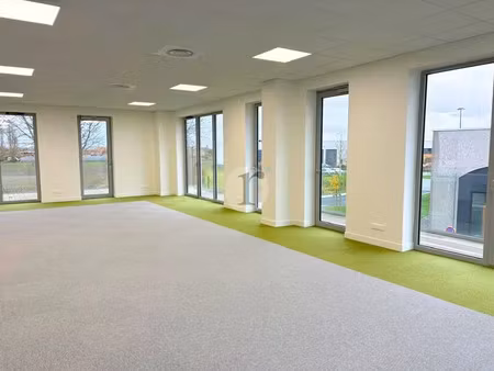 cellules d'activités neuves à louer