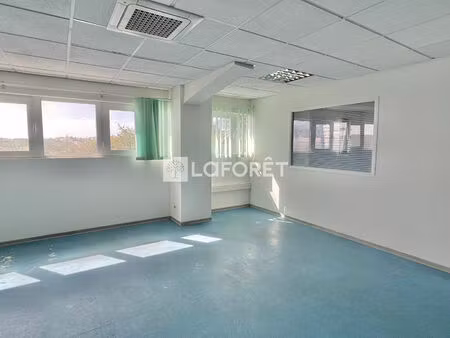 bureaux 183 m2 divisibles zone industrielle fort-de-france