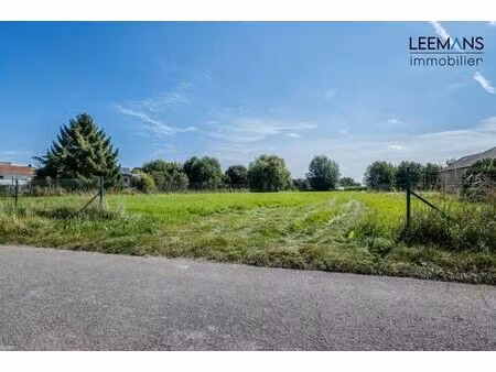 neufvilles -terrain à bâtir de 23a 14ca   exposé sud-est!