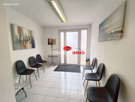 murs commerciaux 65 m² solliès-pont