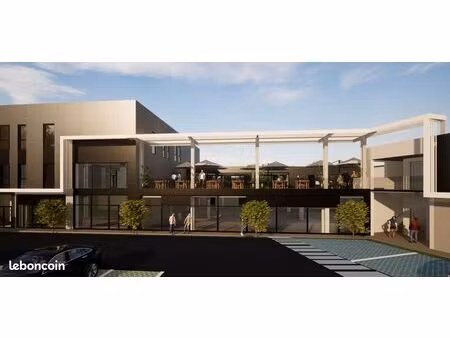 local 289 m² savigneux