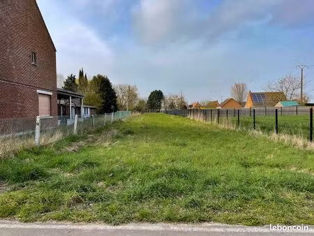 terrain 1050 m² rosult