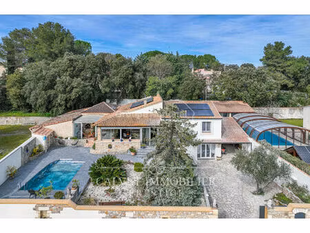 maison 5 pièce(s) 180 m2 sur une parcelle d'environ 800m²