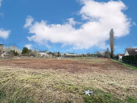 agréable terrain constructible d'environ 2404 m² à vendre à vaas (72500)