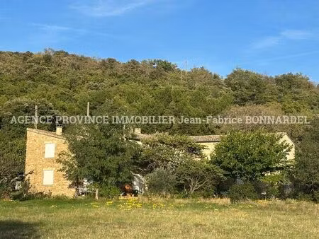 vente maison 17 pièces 336 m² grignan (26230)