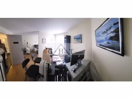 cabinet medical 18m² libre