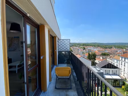 rueil malmaison : studio vide