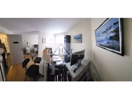 cabinet medical 18m² libre