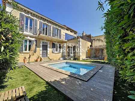 vente maison 6 pièces 185 m² à villeneuve-les-avignon (30400)  695 000 €