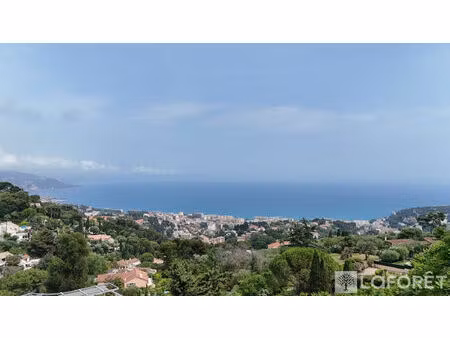 terrain de prestige avec permis accordé pour une villa contemporaine de 322 m²