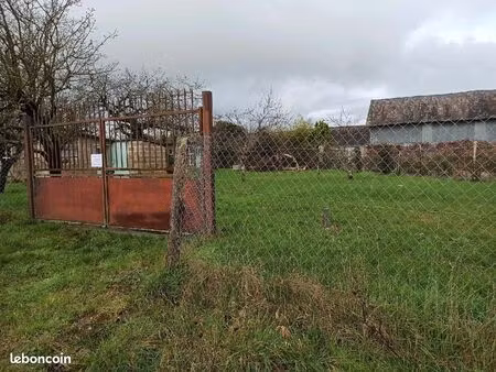 terrain à bâtir 1100 m²