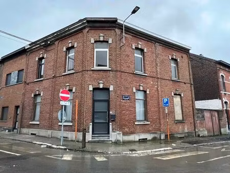 jolie maison 3 facades