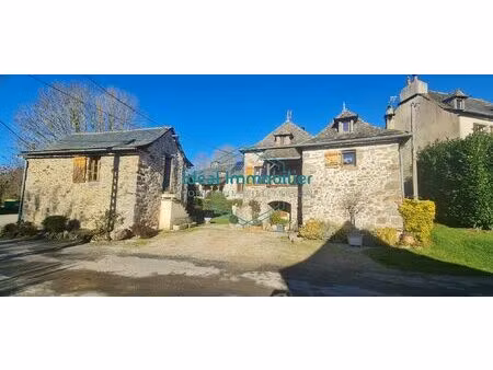 maison de campagne en pierre